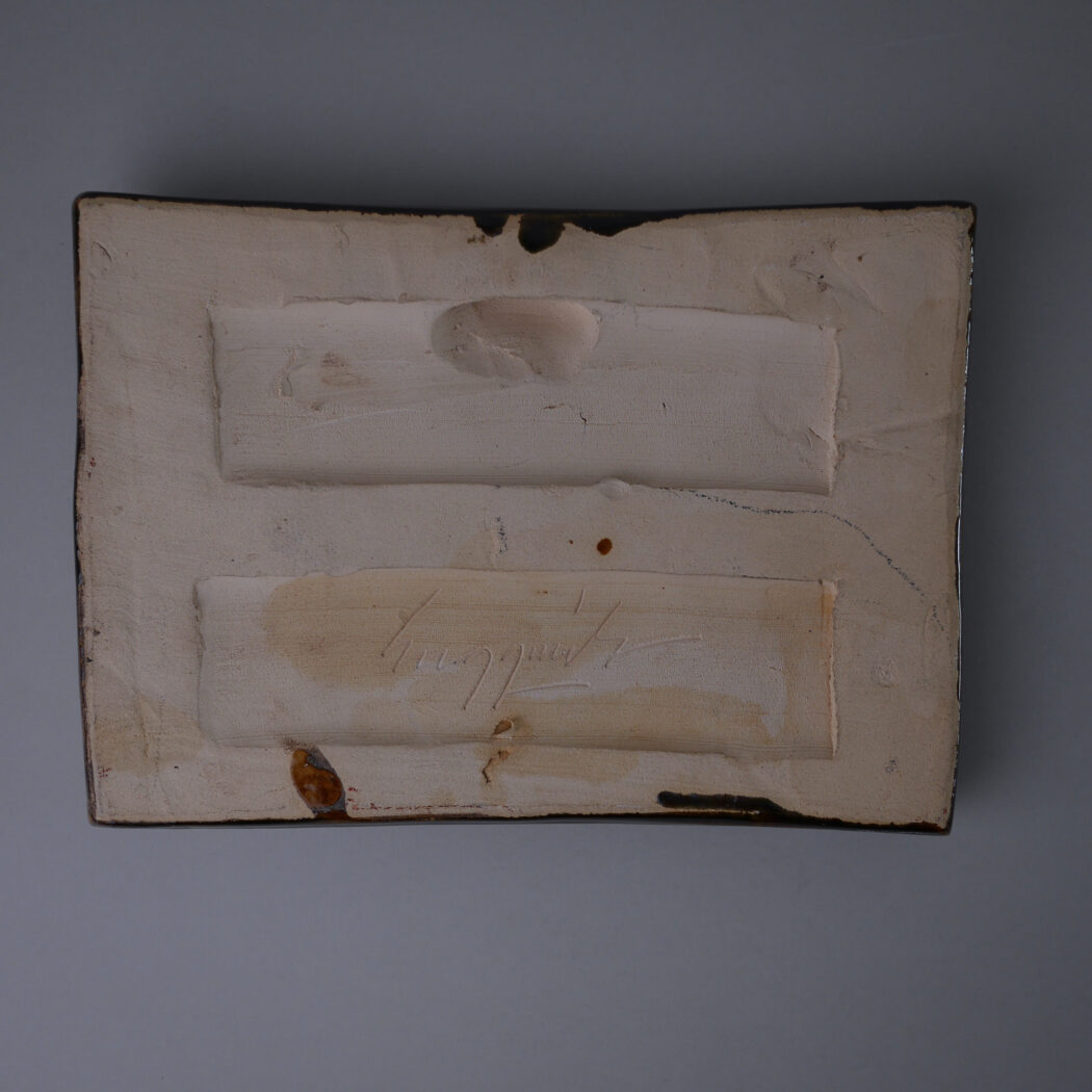 Grønt Relief af 4 Ældre Mænd 7