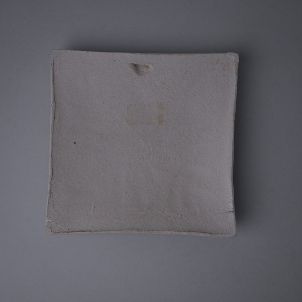 Lille Beige Relief med Blomster 6