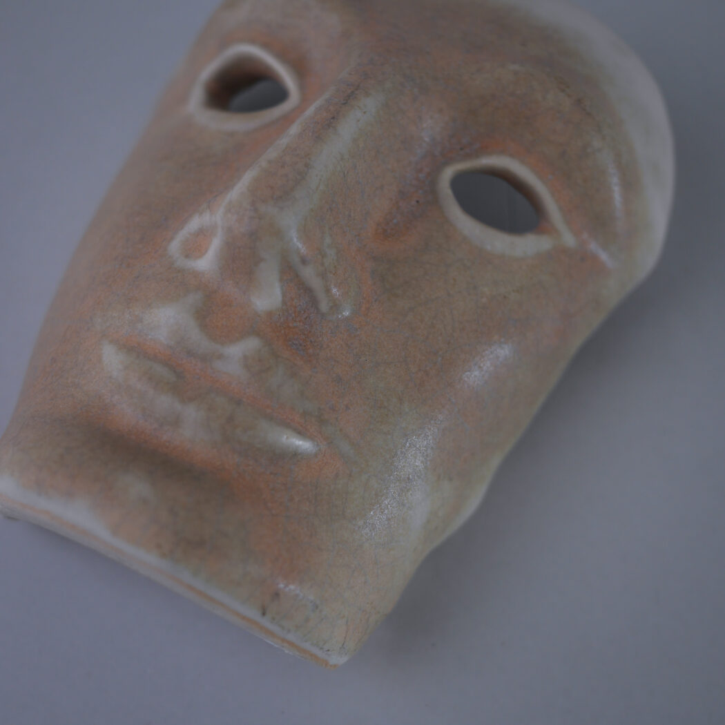 Beige Keramik Maske 4