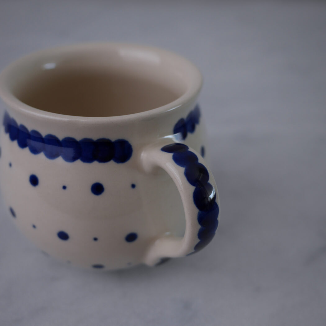 Krus med Blå Prikker 4