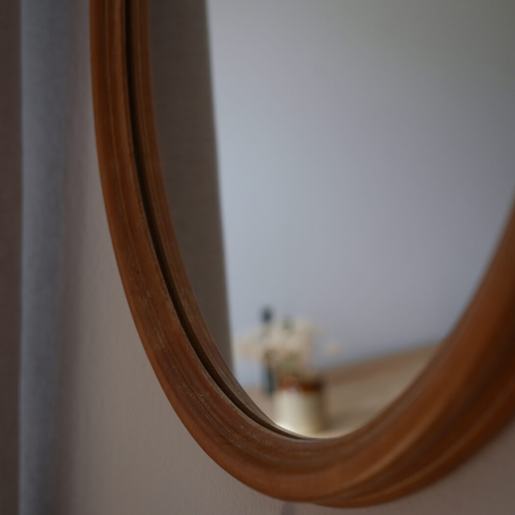 Ovalt Spejl med Træramme 7