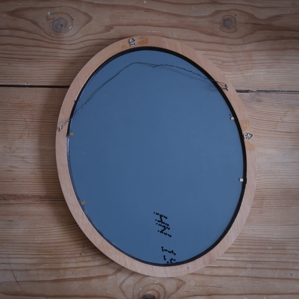 Ovalt Spejl med Træramme 9