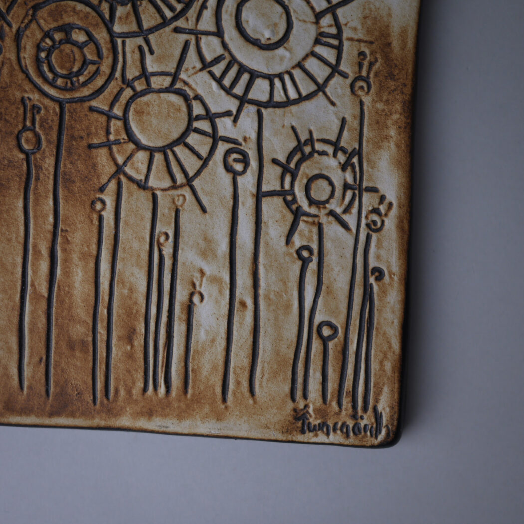 Beige Relief med Abstrakte Blomster 4