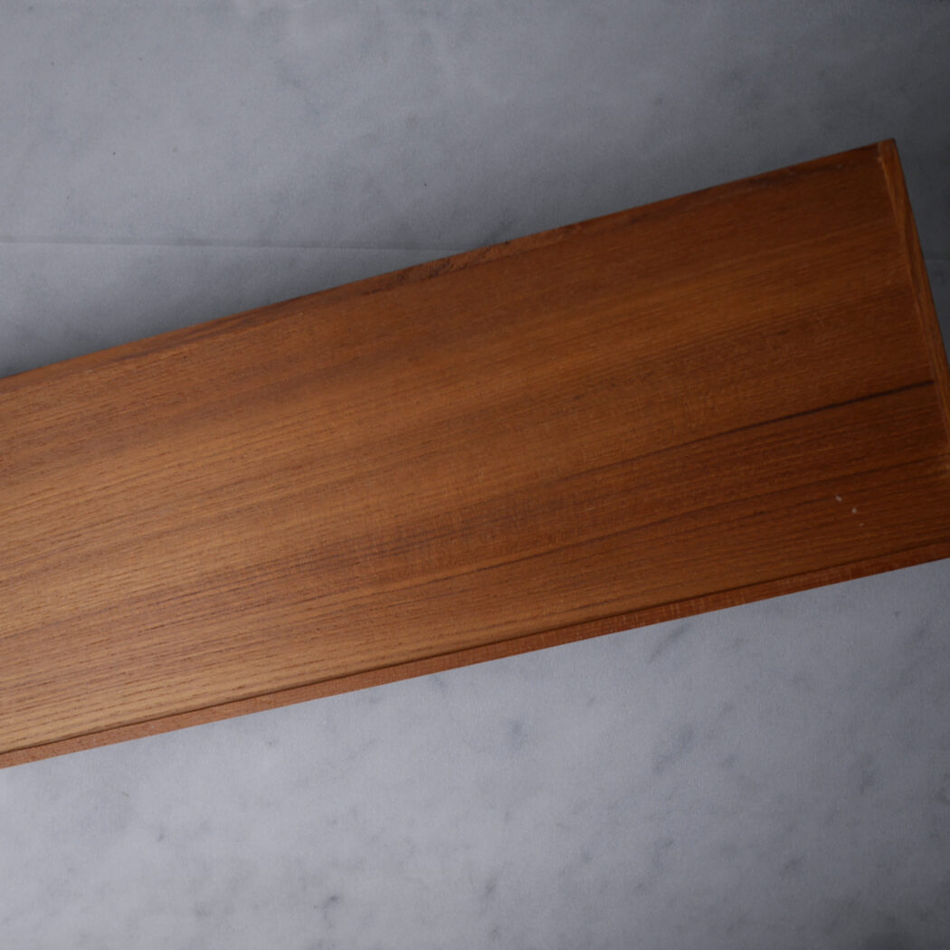 Træbakke med Udskårede Hjerter 7