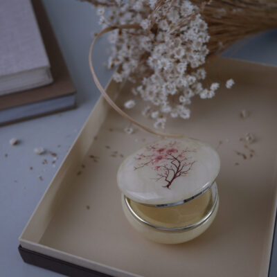 Lys Alabaster Krukke med Blomster