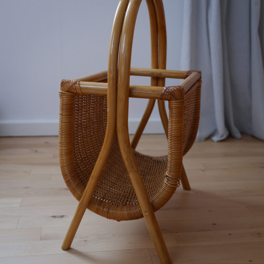 Stor Bambus Avisholder 17