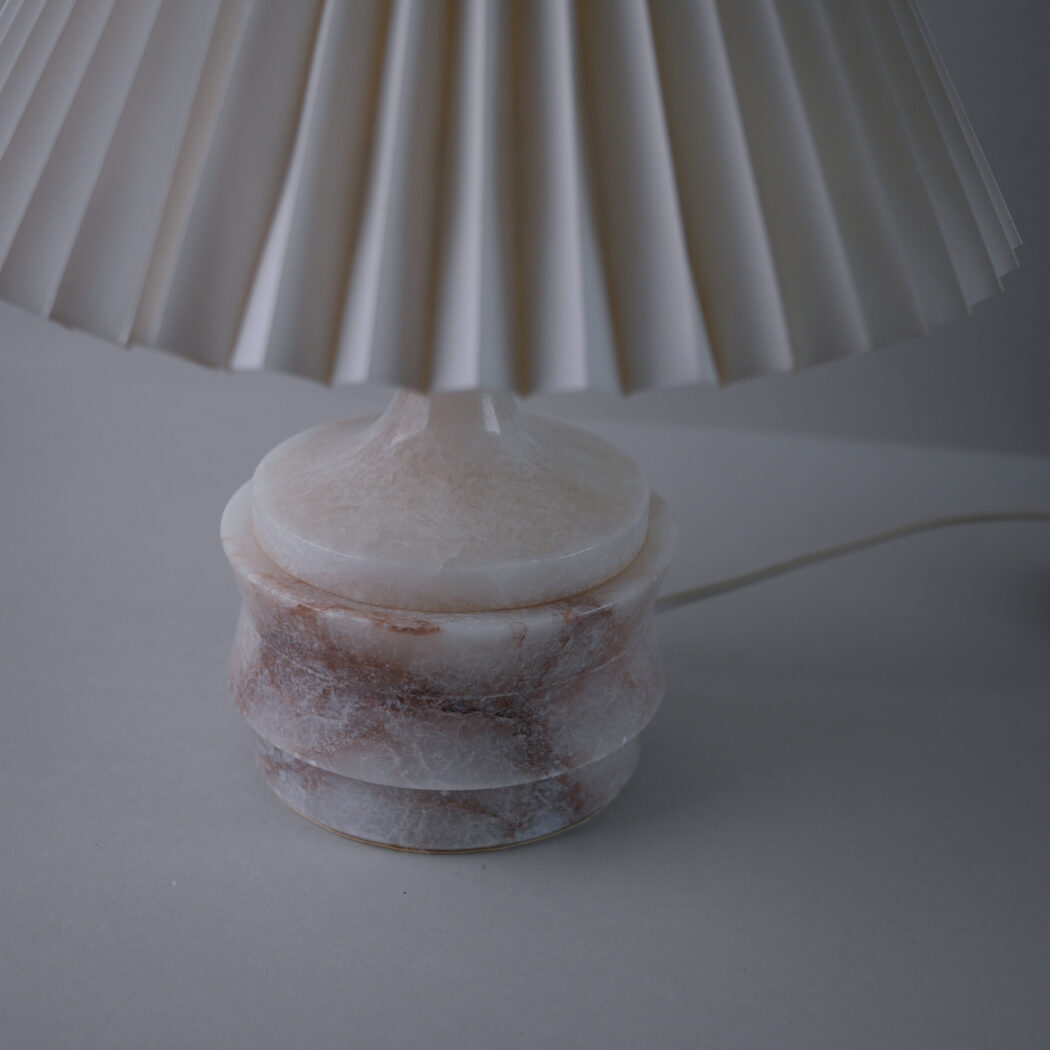Rosa Sten Lampe 2