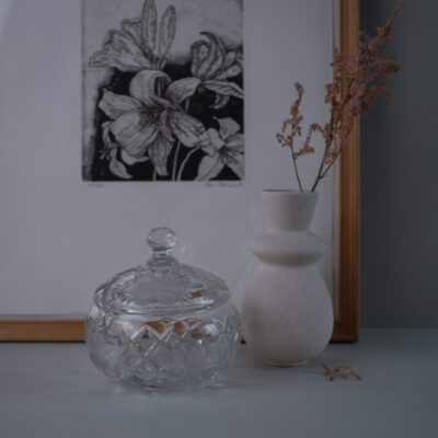 Lille Glas Bonbonniere med Blomster