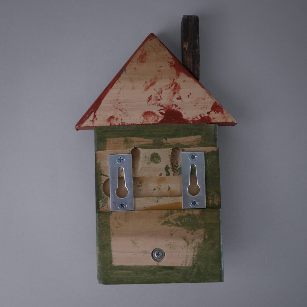 Grøn Hus Knage i Træ 7