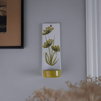Vægstage i Keramik med Grønne Blomster