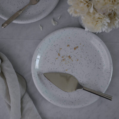 Middagstallerkener med Lilla Confetti, 3 stk.