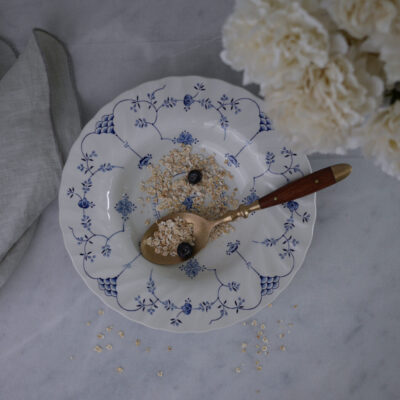 Dybe Tallerkner med Blå Dekorationer, 6 stk.