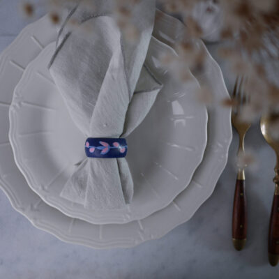 Blå Servietringe med Lyserøde Blomster, 6 stk.