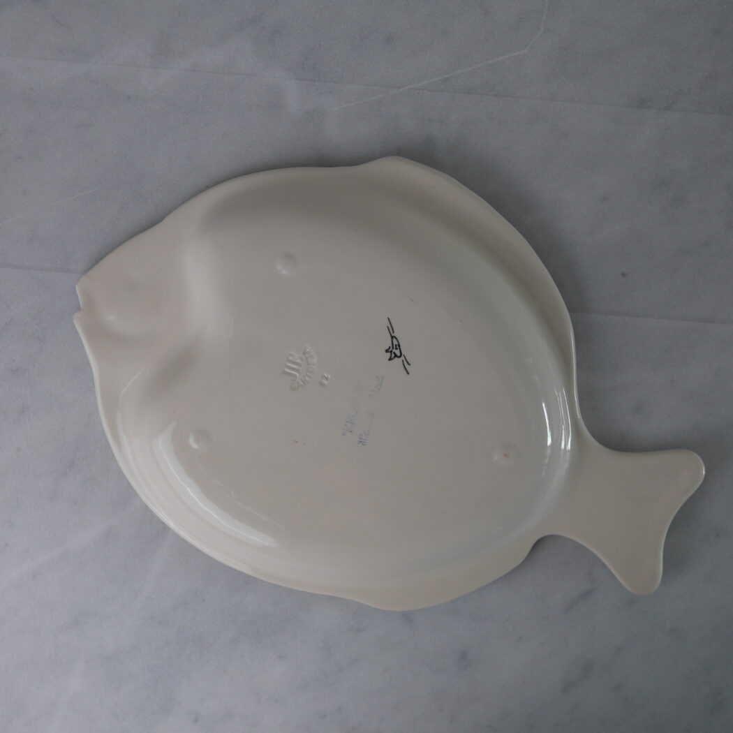 Fiskefad med Blå Dekorationer (ITU)