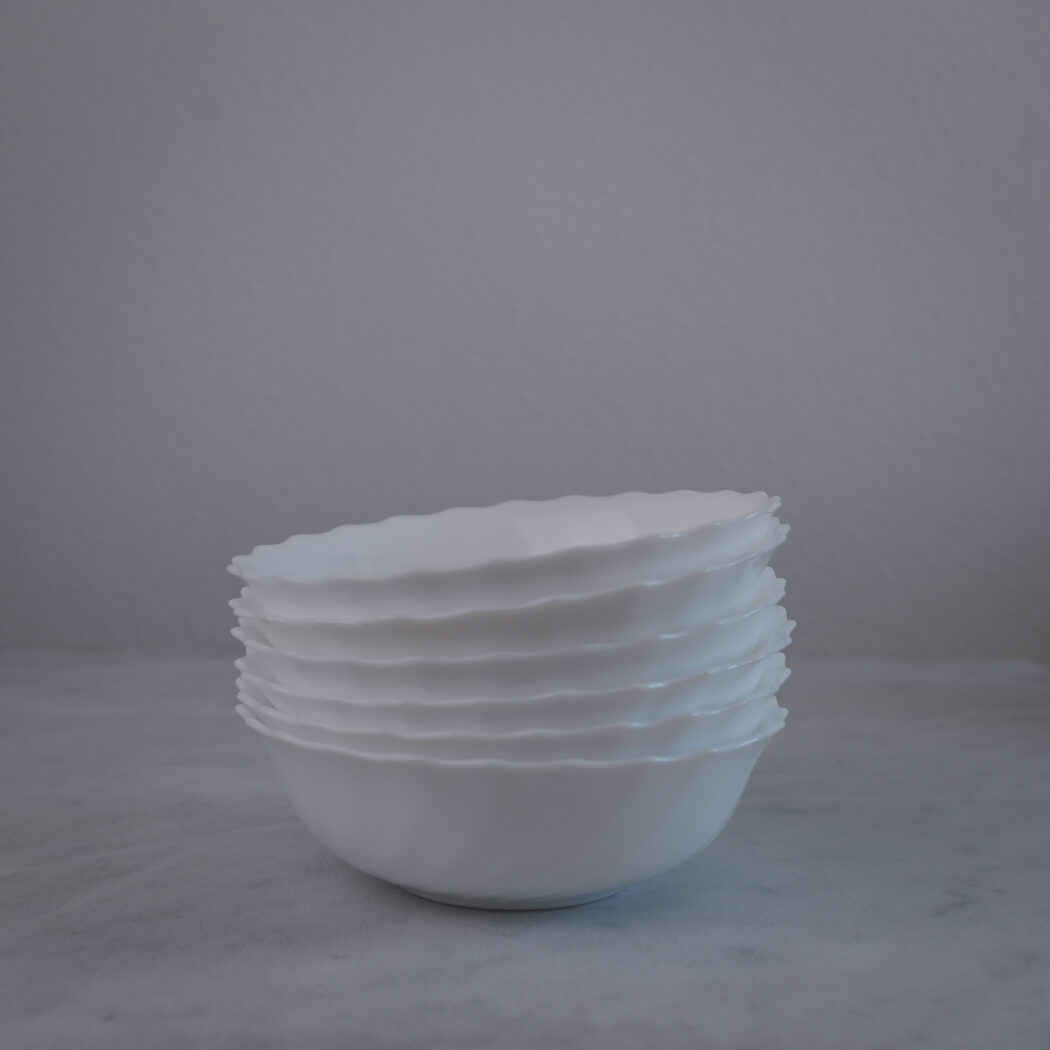 Store Hvide Franske Arcopal Glasskåle, 3 stk. 1