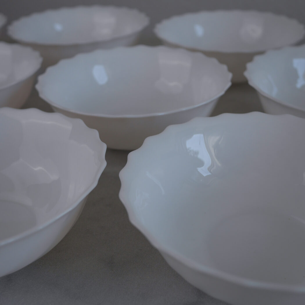 Store Hvide Franske Arcopal Glasskåle, 3 stk. 4