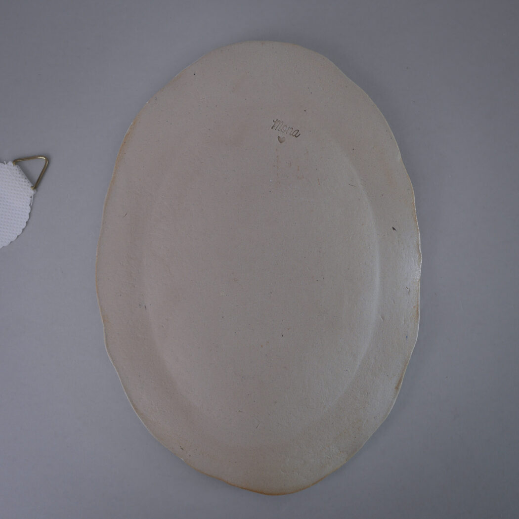 Ovalt Relief med Blå Tern 6