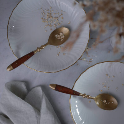 Dybe Hvide Tallerkner med Swirl, 11 stk.