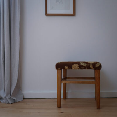 Vintage Træskammel med Blomster Betræk