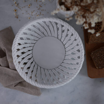 Stor Hvid Flettet Frugtkurv i Porcelæn