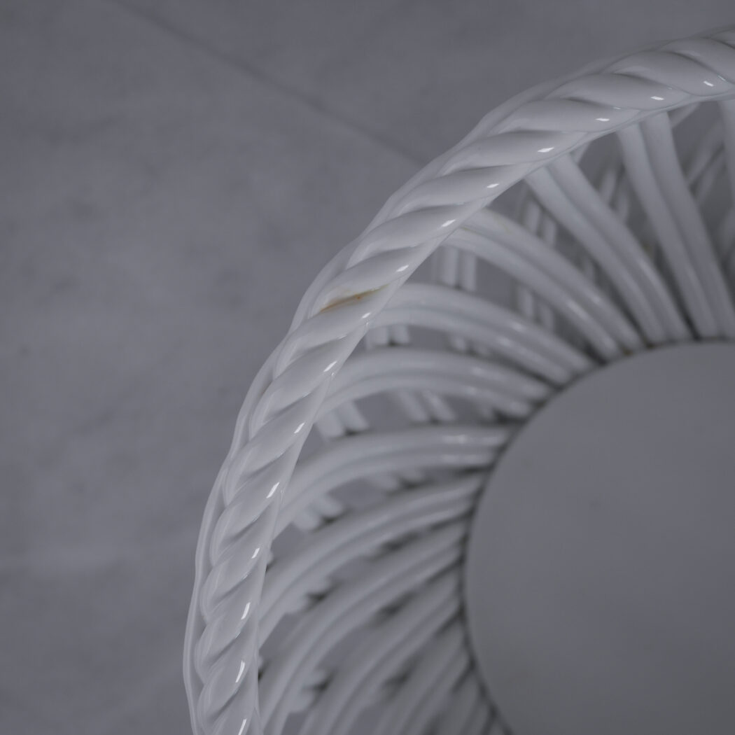 Stor Hvid Flettet Frugtkurv i Porcelæn 5