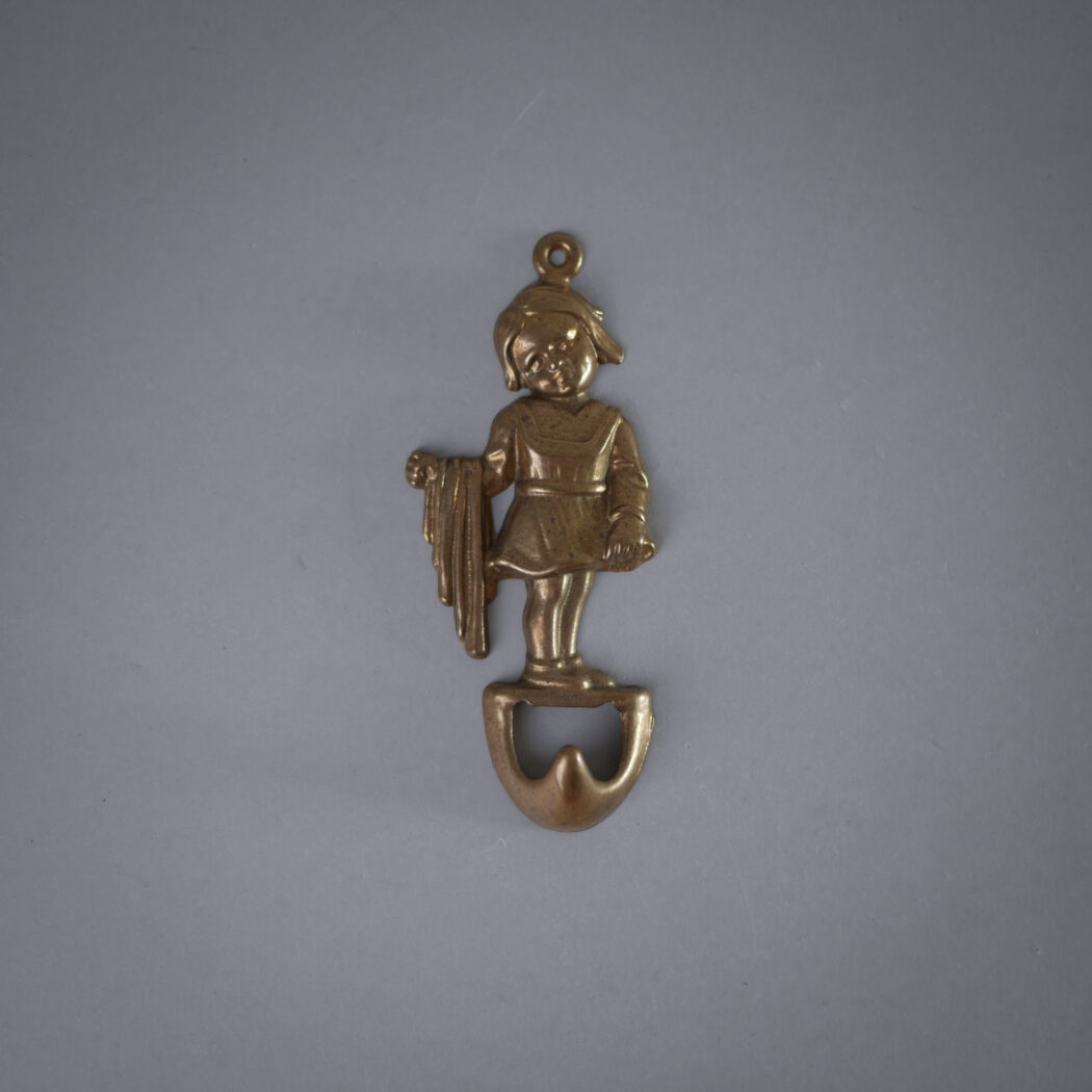 Lille Pige Messing Knage 2