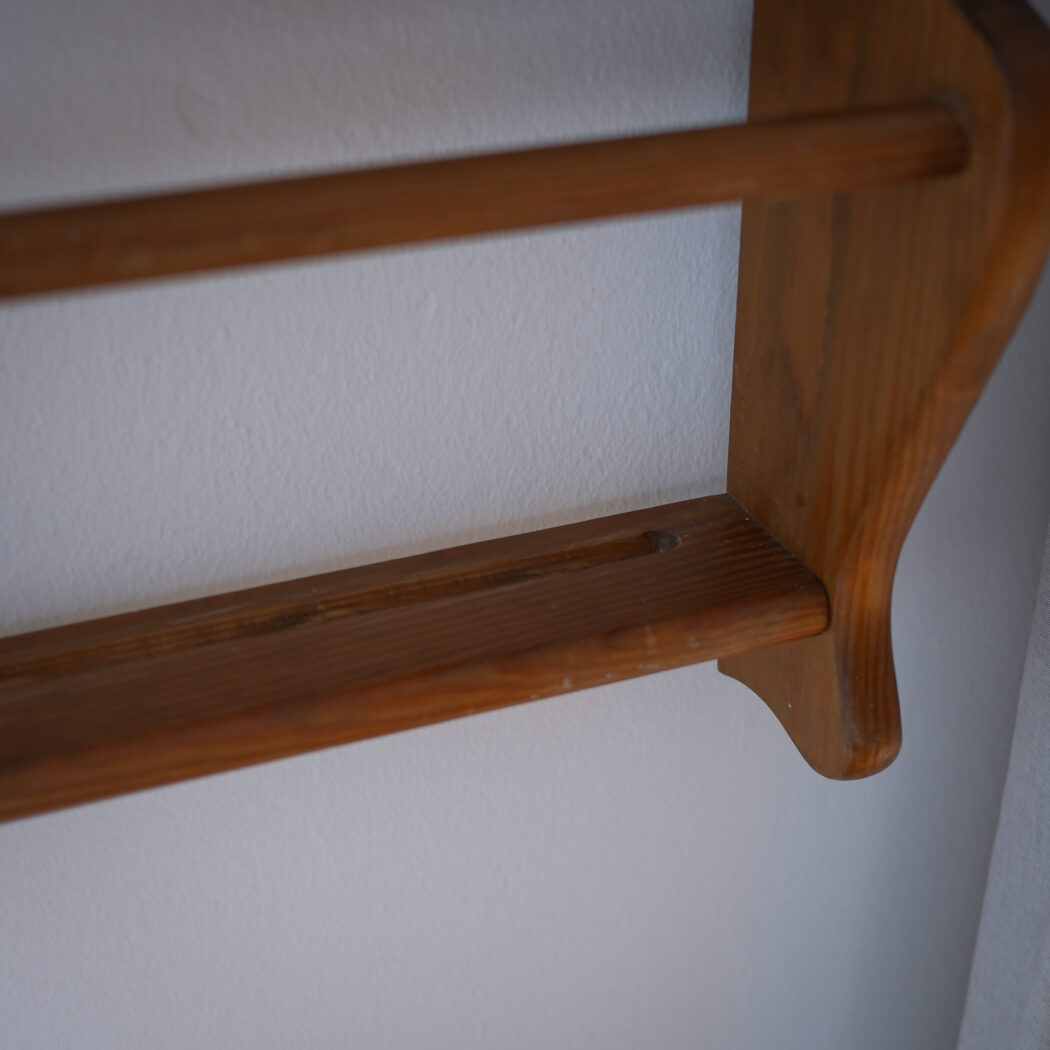 Tallerkenrække i Træ med Hylde 8