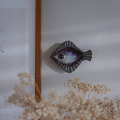 Lille Brun & Lilla Keramikfisk til Væggen