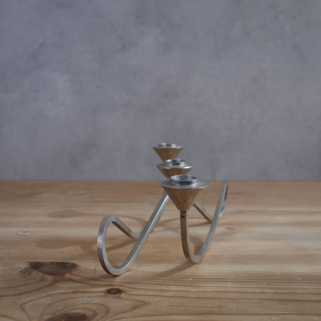 Swirl Metal Stage til Tre Lys 2