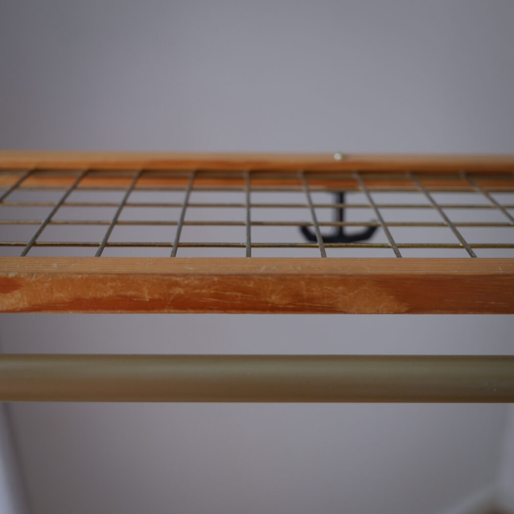 Retro Hattehylde med Messing detaljer 18