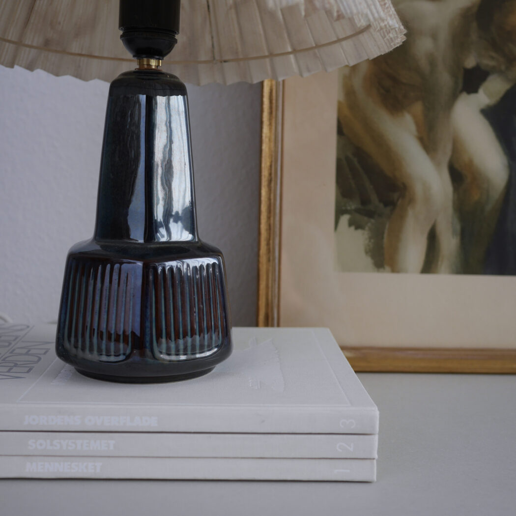 Blå Lampe i Keramik med Beige Skærm 1