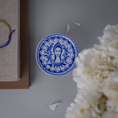 Lågkrukke med Håndmalede Blå Dekorationer