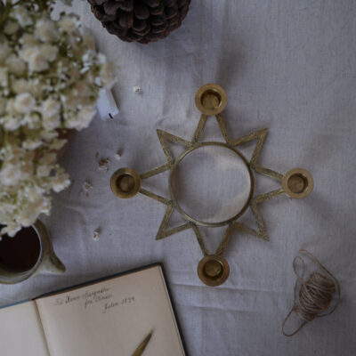 Stjerne Adventsstage med Udskæringer