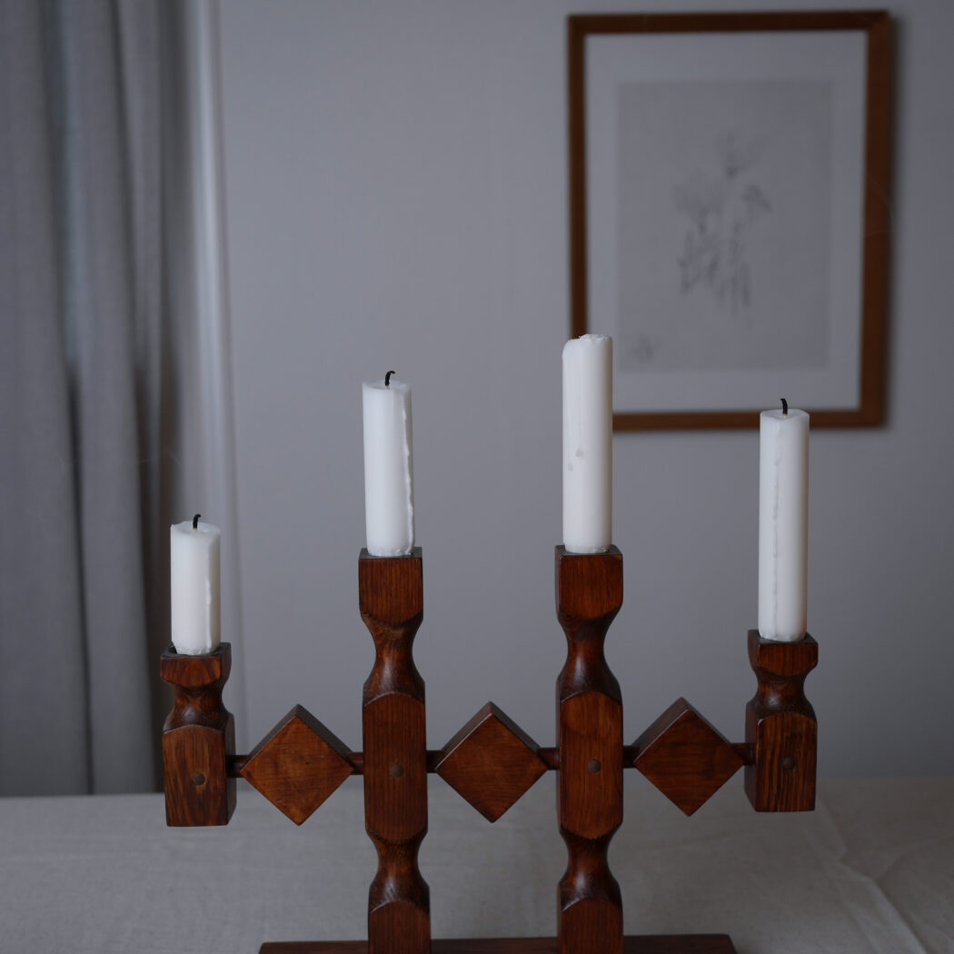 Adventsstage i Mørkt Træ 1