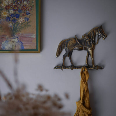 Stor Messing Knagerække - Hest
