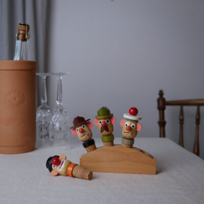 Charmerende Vinprop Figurer