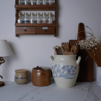 Stor Krukke med Blå Blomster