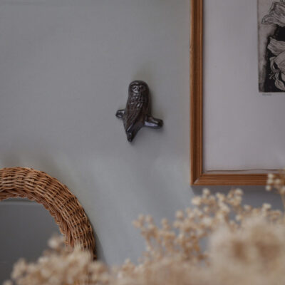 Lille Brun Ugle til Væggen