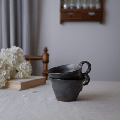 Sort Håndlavet Keramikkrus