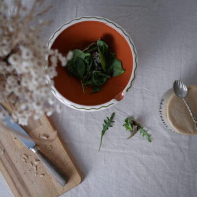 Keramikskål med Hældetud