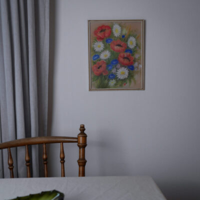 Smukt Billede med Håndmalede Blomster