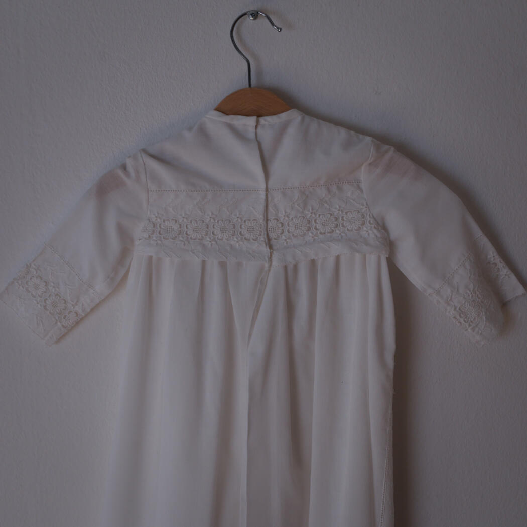 Vintage Dåbskjole med blomster 7