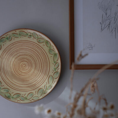 Stor Keramikplatte med Grønne Blade