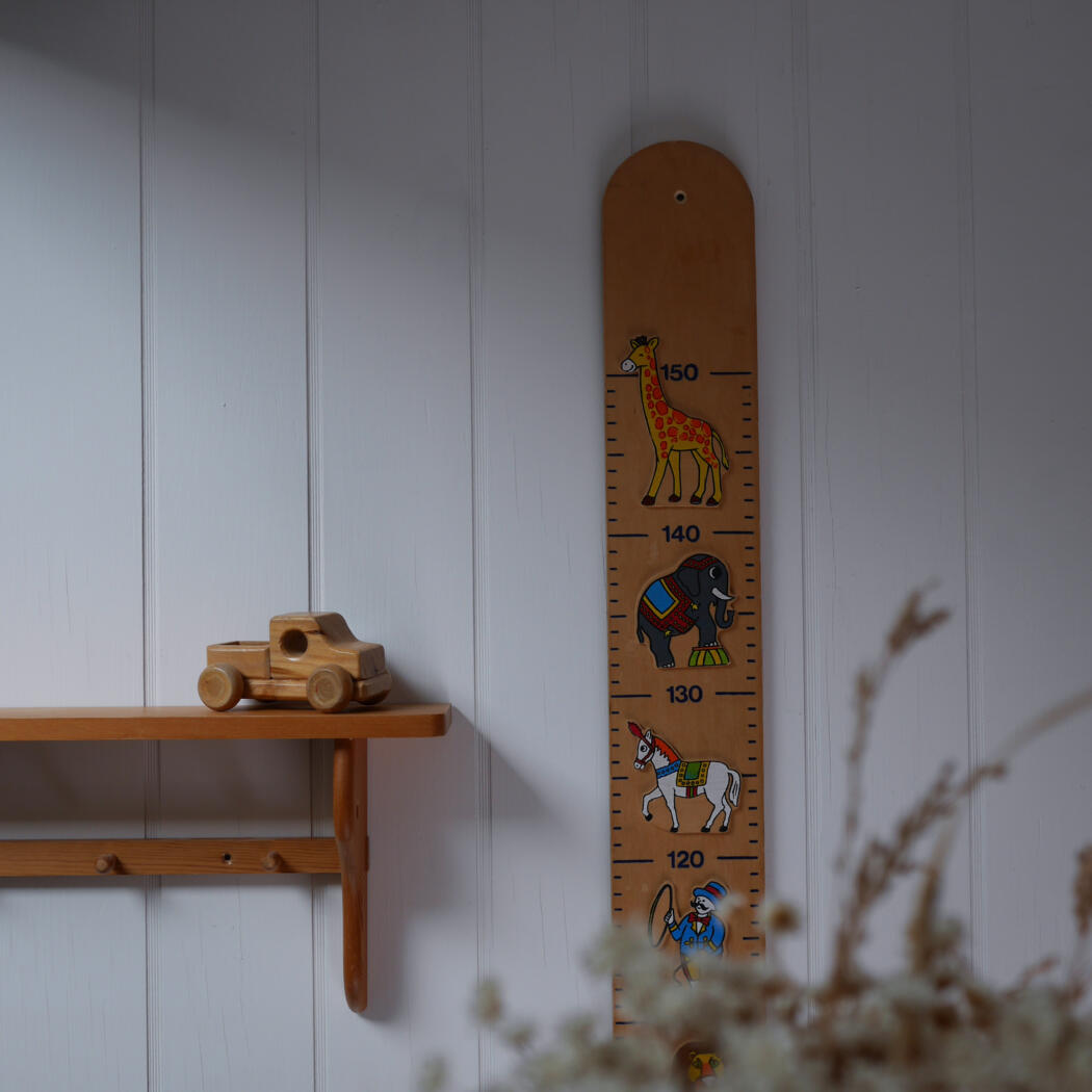 Retro Målepind til Børneværelset