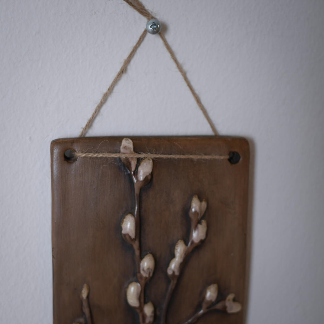 Højt Brunt Relief med Blomster & Grene 3