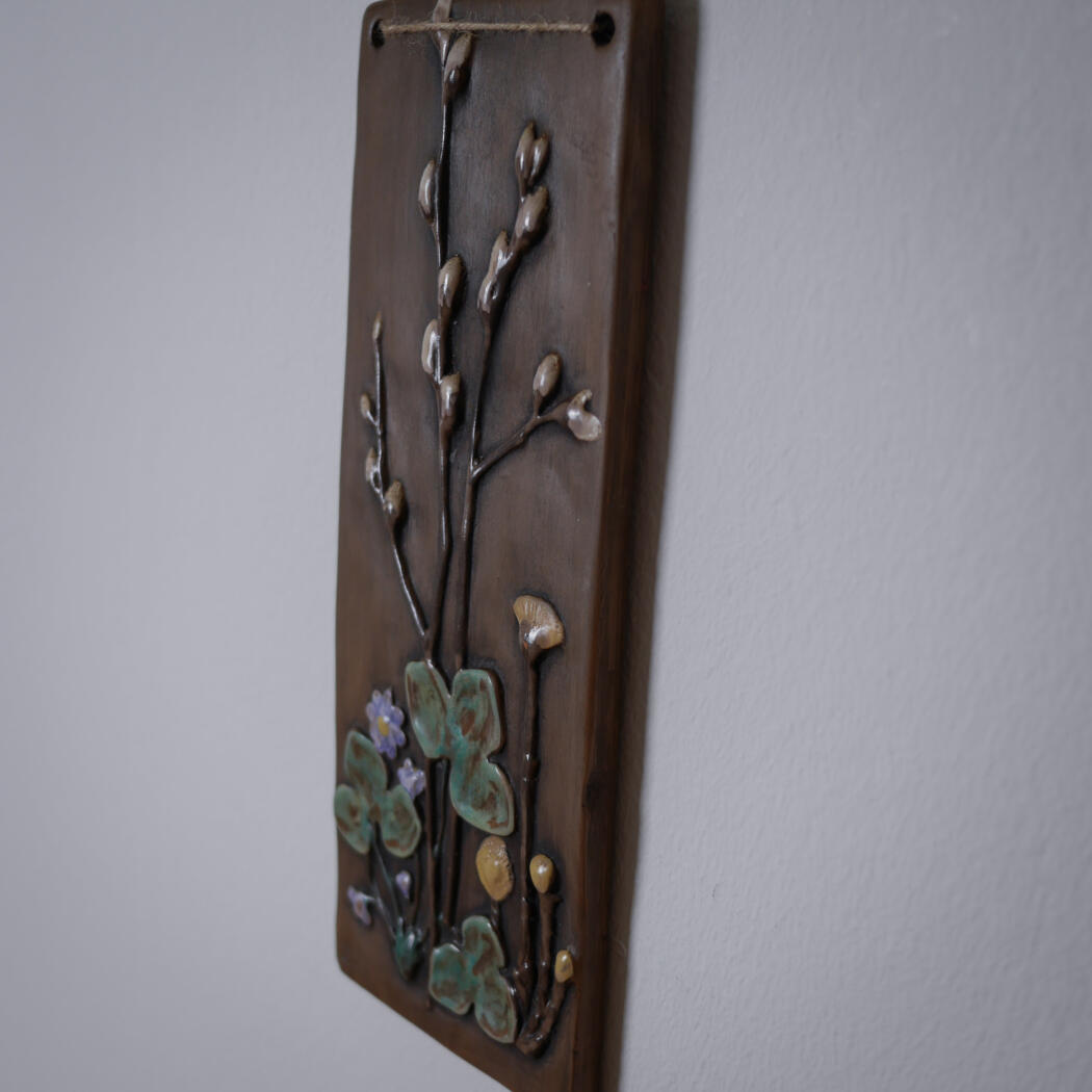 Højt Brunt Relief med Blomster & Grene 4