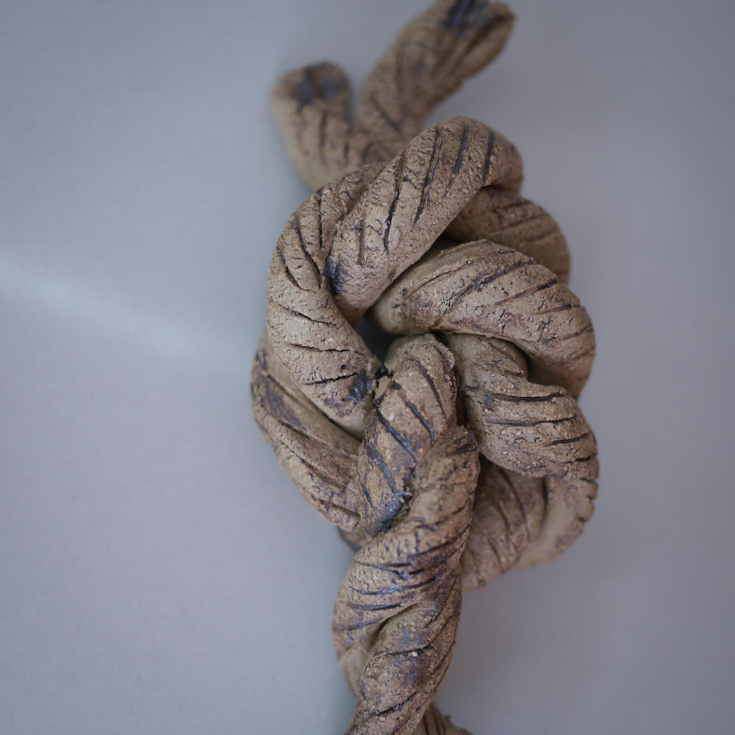 Beige Keramik Knude Skulptur 5