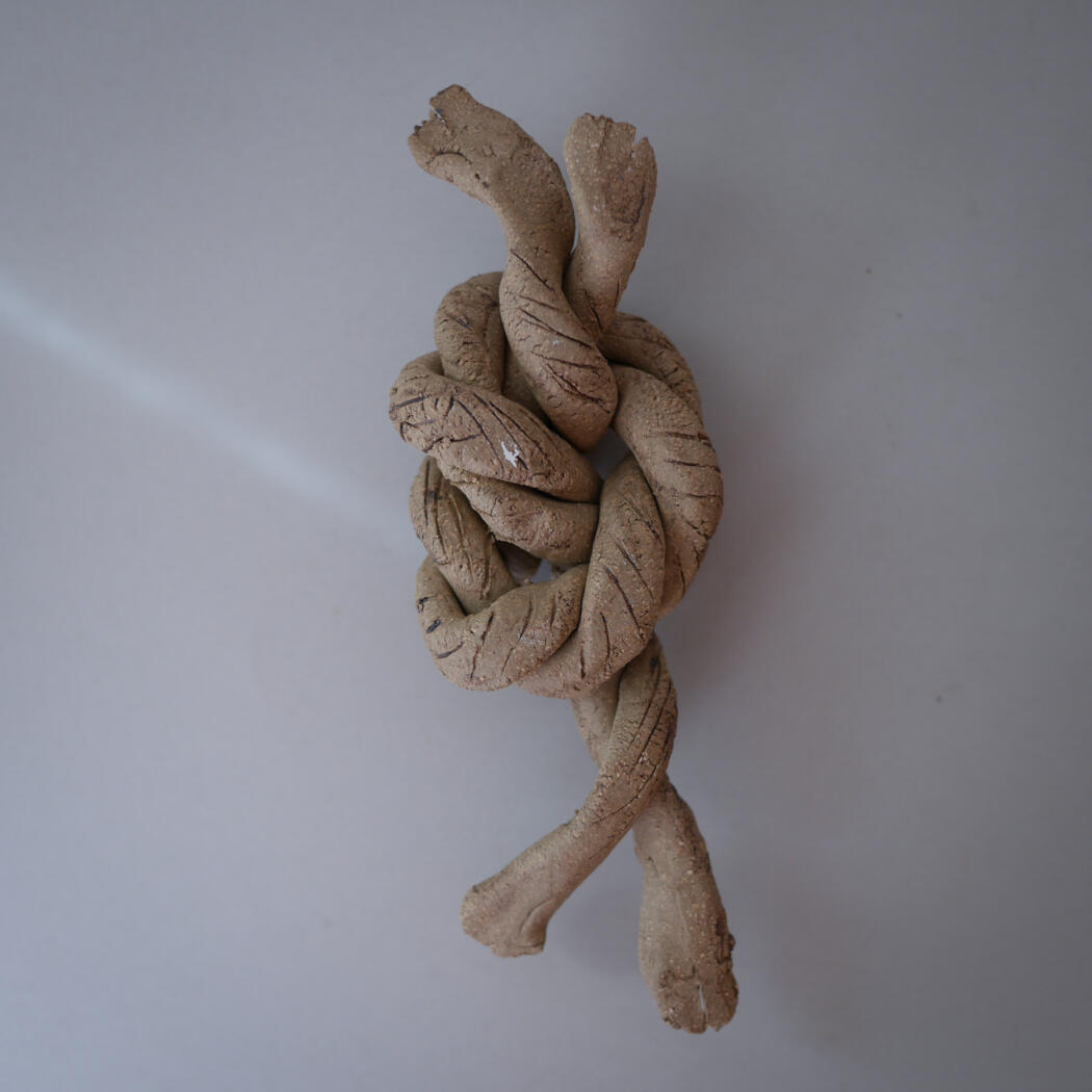Beige Keramik Knude Skulptur 6