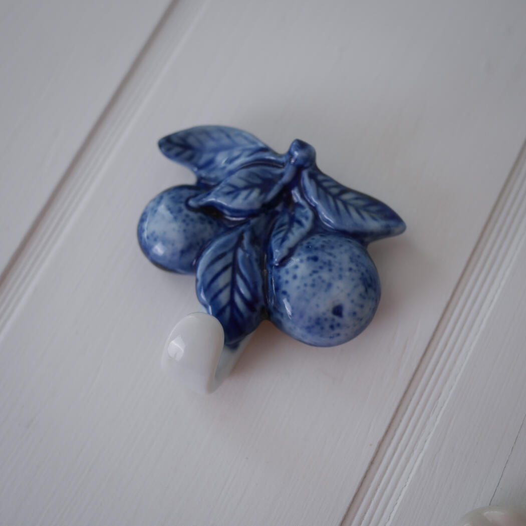 Lille Blå Blomme Porcelænsknage 1