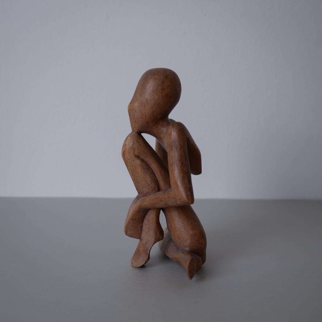 Yoga Inspireret Træfigur 2